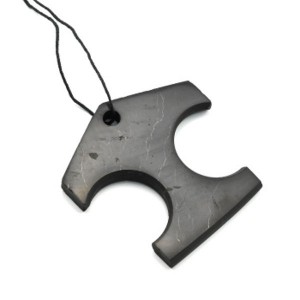 Кулон из шунгита "Молот Тора" 40×40мм Кулон из шунгита "Молот Тора" 40×40мм