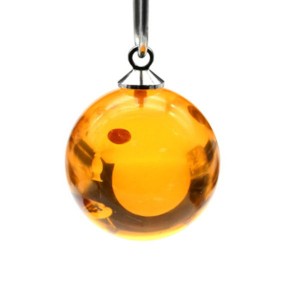 Кулон шарик из янтаря 16мм цвет медовый. (иск.)