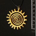 Кулон пластик "солнце-спираль", цвет золотистый