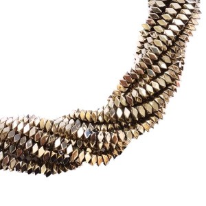 Натуральный камень ГЕМАТИТ разделитель квадрат 4 мм, ромбовидные грани, цвет бронза, ОКОЛО 40 СМ/НИТЬ