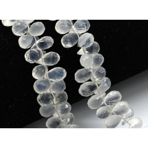 Бусины из горного хрусталя облепиха капля 7мм, 20см, 66 бусин, 21г Бусины из горного хрусталя облепиха капля 7мм, 20см, 66 бусин, 21г