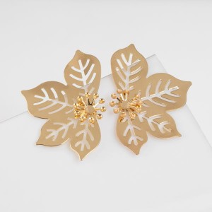 Серьги металл «Стиль» лист, клён, цвет золото