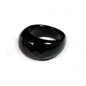 Перстень из агата с гранями ширина 14-15мм цвет черный Перстень из агата с гранями ширина 14-15мм цвет черный