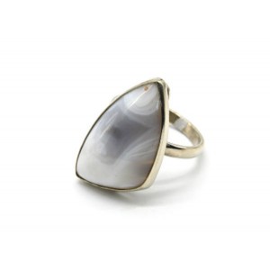 Кольцо агат бразильский 17*28мм Кольцо агат бразильский 17*28мм