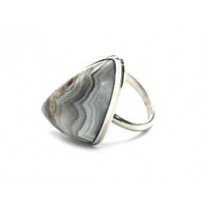 Кольцо агат крейзи "Грация" 16*25мм.