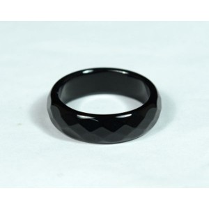 Колечко с гранями из агата ширина 5-6мм (иск.)