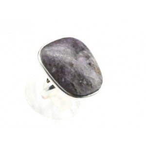Кольцо с лепидолитом в посеребрении 24*30мм