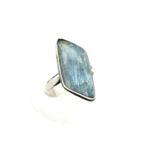 Кольцо аквамарин "Грация" 11*24мм.