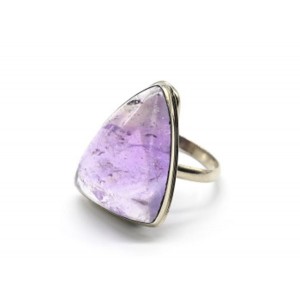 Кольцо аметист "Грация" 20*26мм.