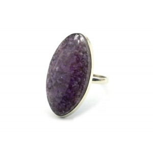 Кольцо из аметиста "Овал" 19*36мм Кольцо из аметиста "Овал" 19*36мм