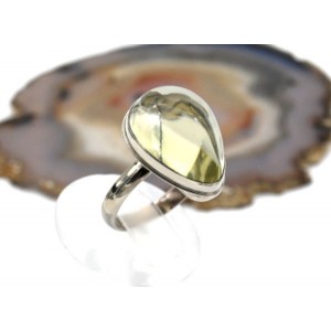 Кольцо цитрин "Капля" 15*21мм.