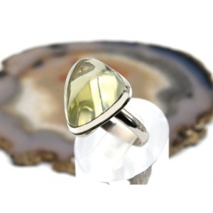 Кольцо цитрин "Грация" 16*20мм.