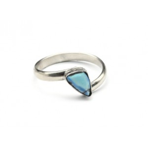 Кольцо из бирюзы "Грация" 6*8мм