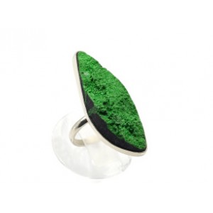 Кольцо уваровит 14*37мм.