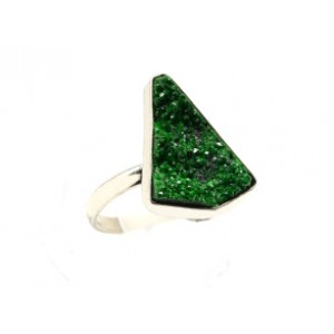 Кольцо уваровит 13*18мм.