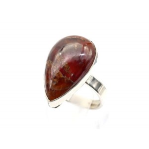 Кольцо с гранатом "Капля" 17*28мм