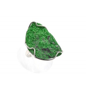 Кольцо уваровит 20*28мм.