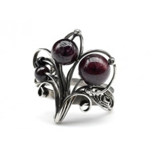 Кольцо гранат " Брусника " 20*23мм.