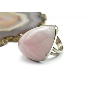 Кольцо с розовым кварцем "Грация" 24*34мм