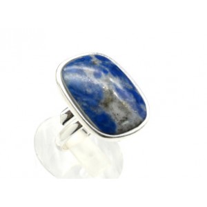 Кольцо с лазуритом в посеребрении прямоугольник 20*26мм