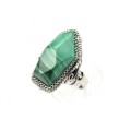 Кольцо малахит "Грация" 19*32мм