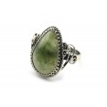 Кольцо нефрит "Капля" 17*23мм