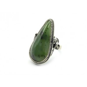 Кольцо нефрит "Капля" 20*38мм Кольцо нефрит "Капля" 20*38мм