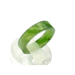 Кольцо из нефрита, ширина 5-6мм