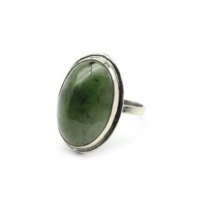 Кольцо нефрит "Овал" 19*26мм