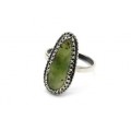 Кольцо с нефритом "Капля" 15*22мм