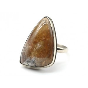 Кольцо из турмалина " Грация " 17*26мм Кольцо из турмалина " Грация " 17*26мм