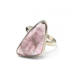 Кольцо турмалин " Грация " 14*25мм Кольцо турмалин " Грация " 14*25мм