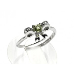 Кольцо "Бант" с хризолитом 4мм Кольцо "Бант" с хризолитом 4мм