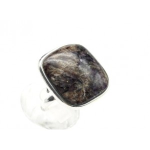 Кольцо с чароитом в посеребрении квадрат 25*25мм