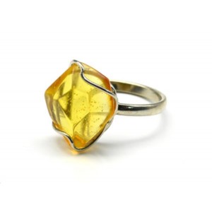 Кольцо янтарь лимонный 14*17мм