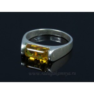 Кольцо с янтарём в посеребрении прямоугольник 10*5мм медовый (иск.)