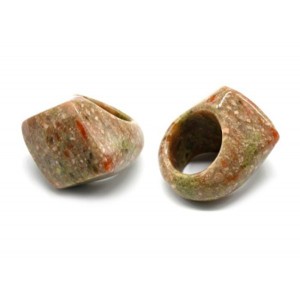 Кольцо перстень Ромб 25*30мм из яшмы с гранями