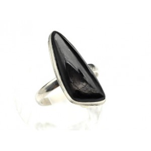 Кольцо из гиперстена "Грация" 9*23мм.
