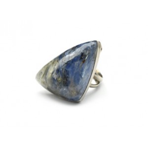 Кольцо из кианита "Грация" 24*37мм.