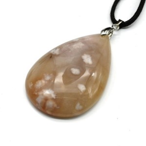 Кулон из агата сакура "Капля" 33*50мм, вес 22,2 г Кулон из агата сакура "Капля" 33*50мм, вес 22,2 г