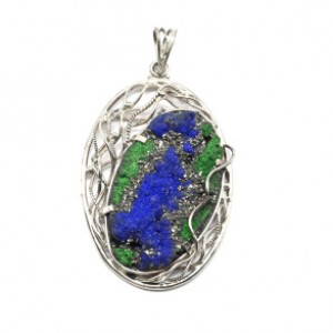 Кулон уваровит и азурит 38*55мм.