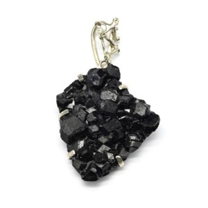 Кулон меланит (гранат) 33*37мм