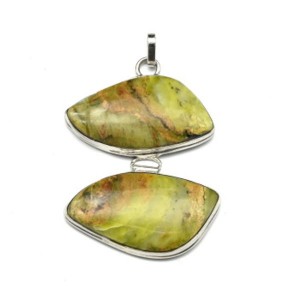 Кулон офиокальцит 33*42мм.