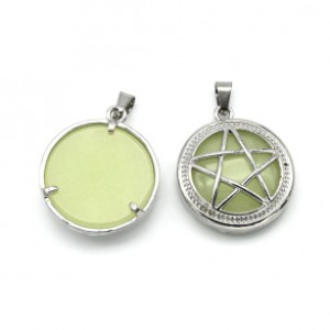 Кулон Звезда 27*27мм из кварца светящегося