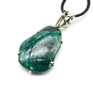 Кулон тагилит 26*36мм.