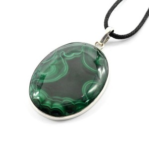 Кулон малахит 31*41мм. Кулон малахит 31*41мм.