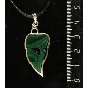 Кулон с малахитом "листик" 30х16мм