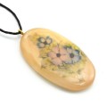 Кулон из селенита "Цветы №22" овал 28*50мм, на шнурке