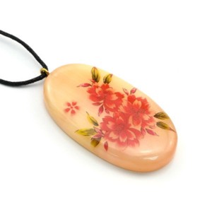 Кулон из селенита "Цветы №5" овал 28*50мм, на шнурке