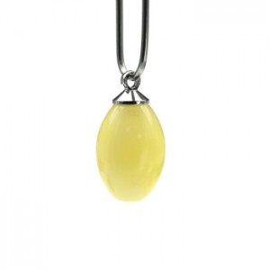 Кулон маленький из янтаря рис 8*13мм цв.молочный (иск.)